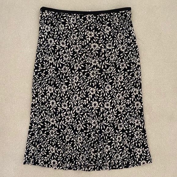 DVF SKIRT Printed floral midi 90’s style black and white - Picture 1 of 5